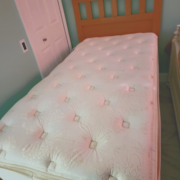 Twin XL beds